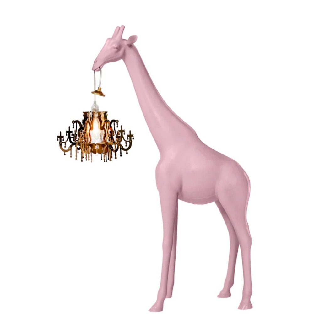 Pink Giraffe In Love ,in the miniature version. Item new in original packaging.